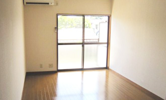 株式会社　丸和　百中社　空室清掃